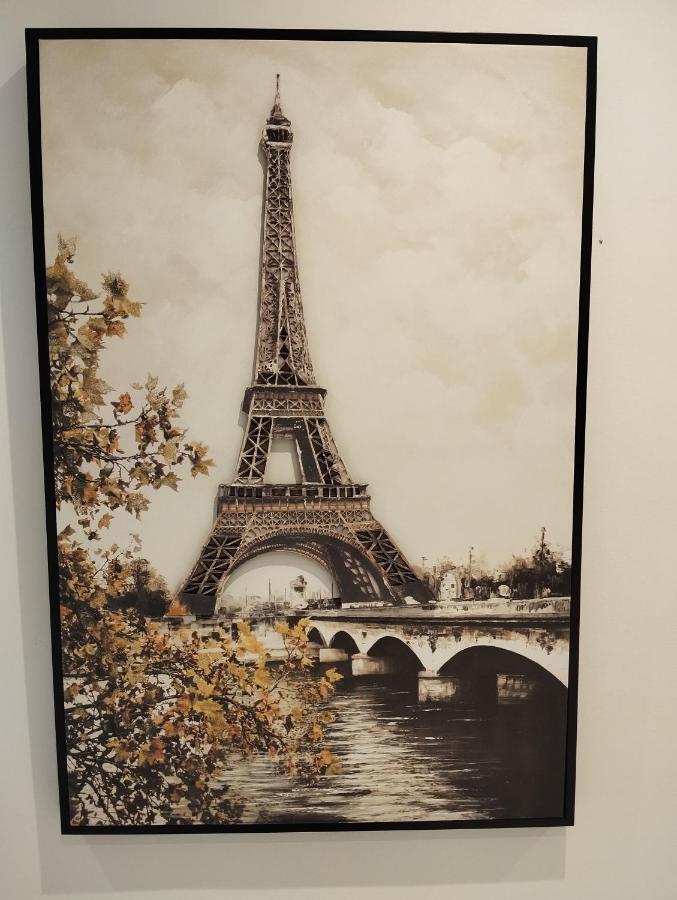 Bed and Breakfast Le Beau Refuge Parisien De Cergy - Parisian Modern Flat At Cergy Esterno foto