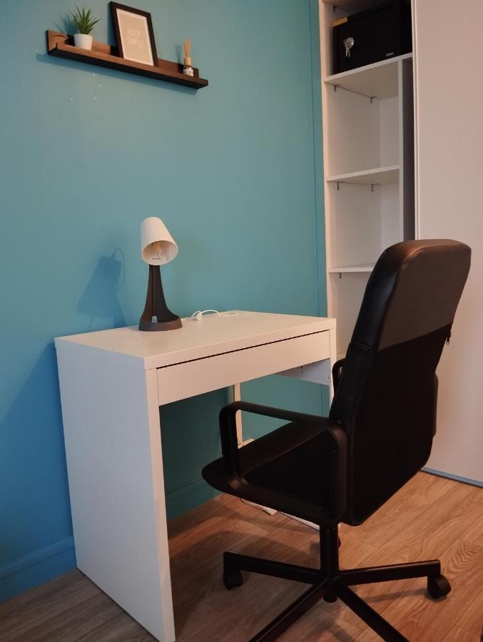 Bed and Breakfast Le Beau Refuge Parisien De Cergy - Parisian Modern Flat At Cergy Esterno foto
