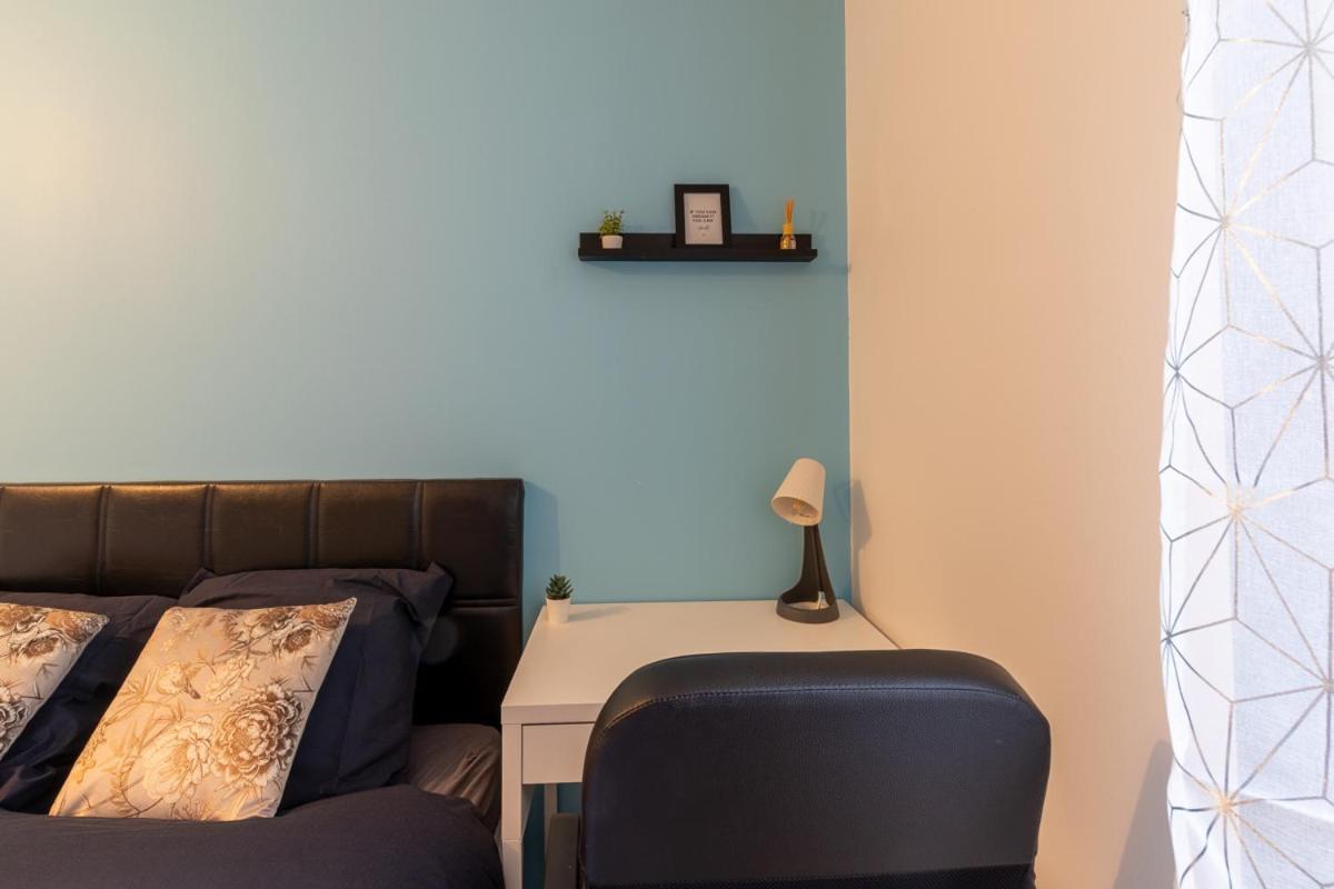 Bed and Breakfast Le Beau Refuge Parisien De Cergy - Parisian Modern Flat At Cergy Esterno foto