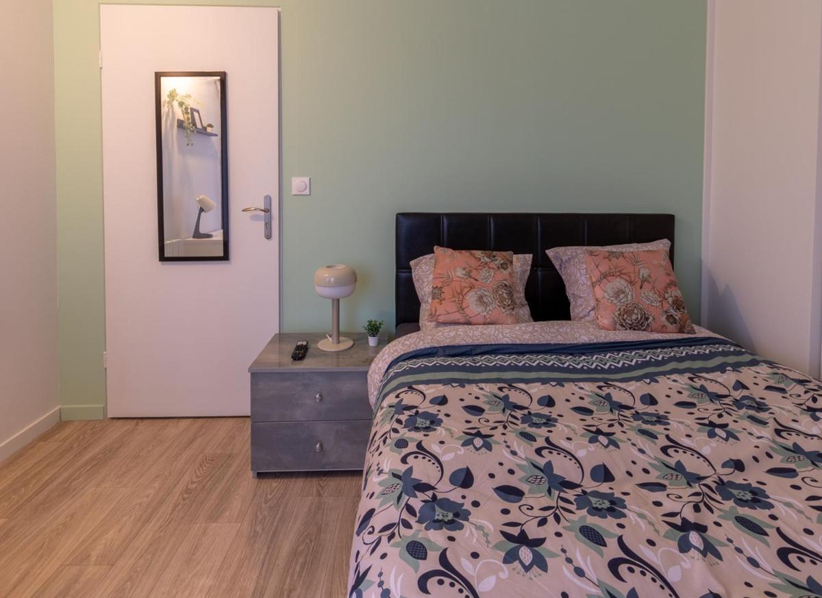 Bed and Breakfast Le Beau Refuge Parisien De Cergy - Parisian Modern Flat At Cergy Esterno foto